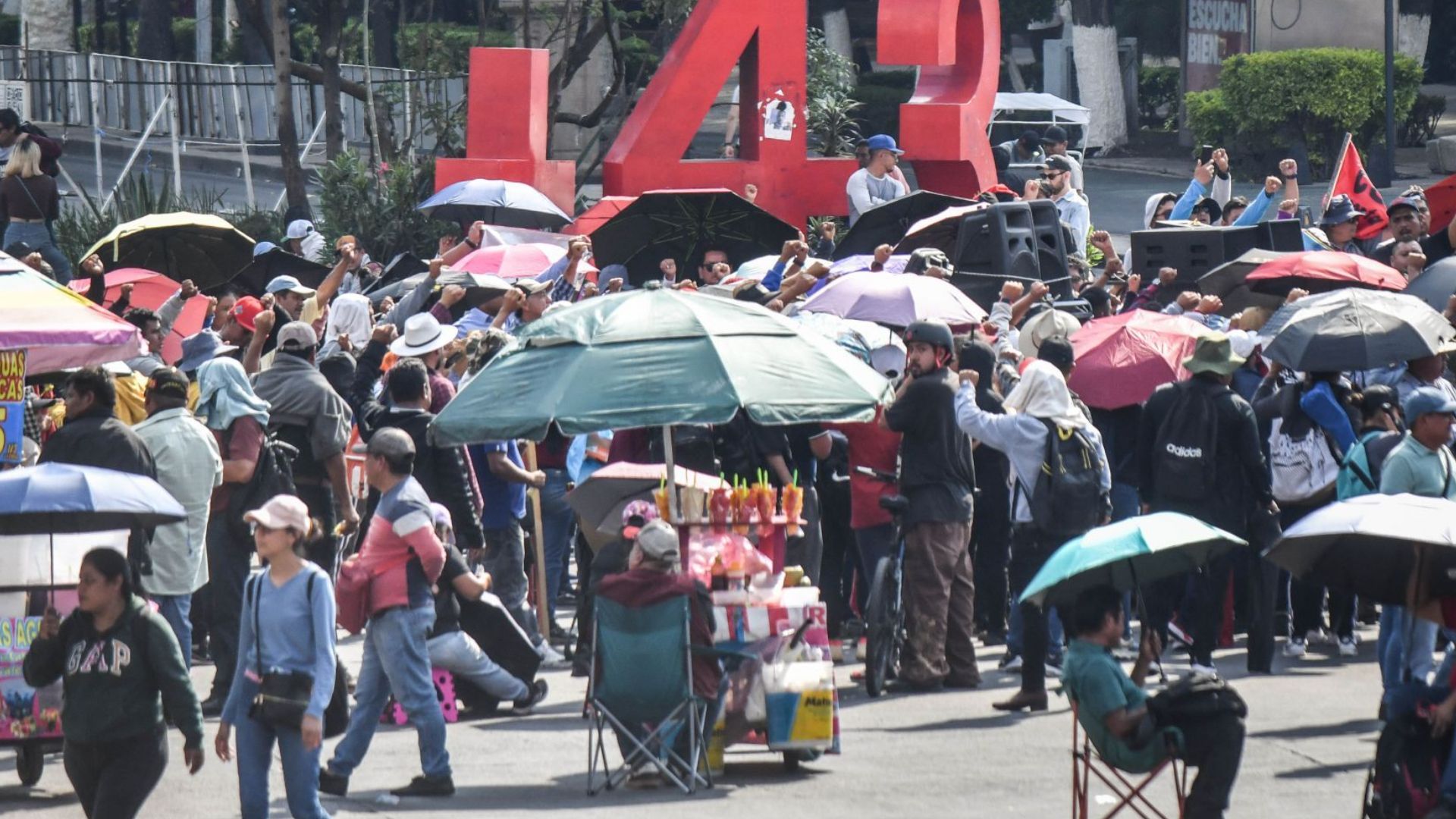 Bloqueo en Paseo de la Reforma en la Ciudad de México.